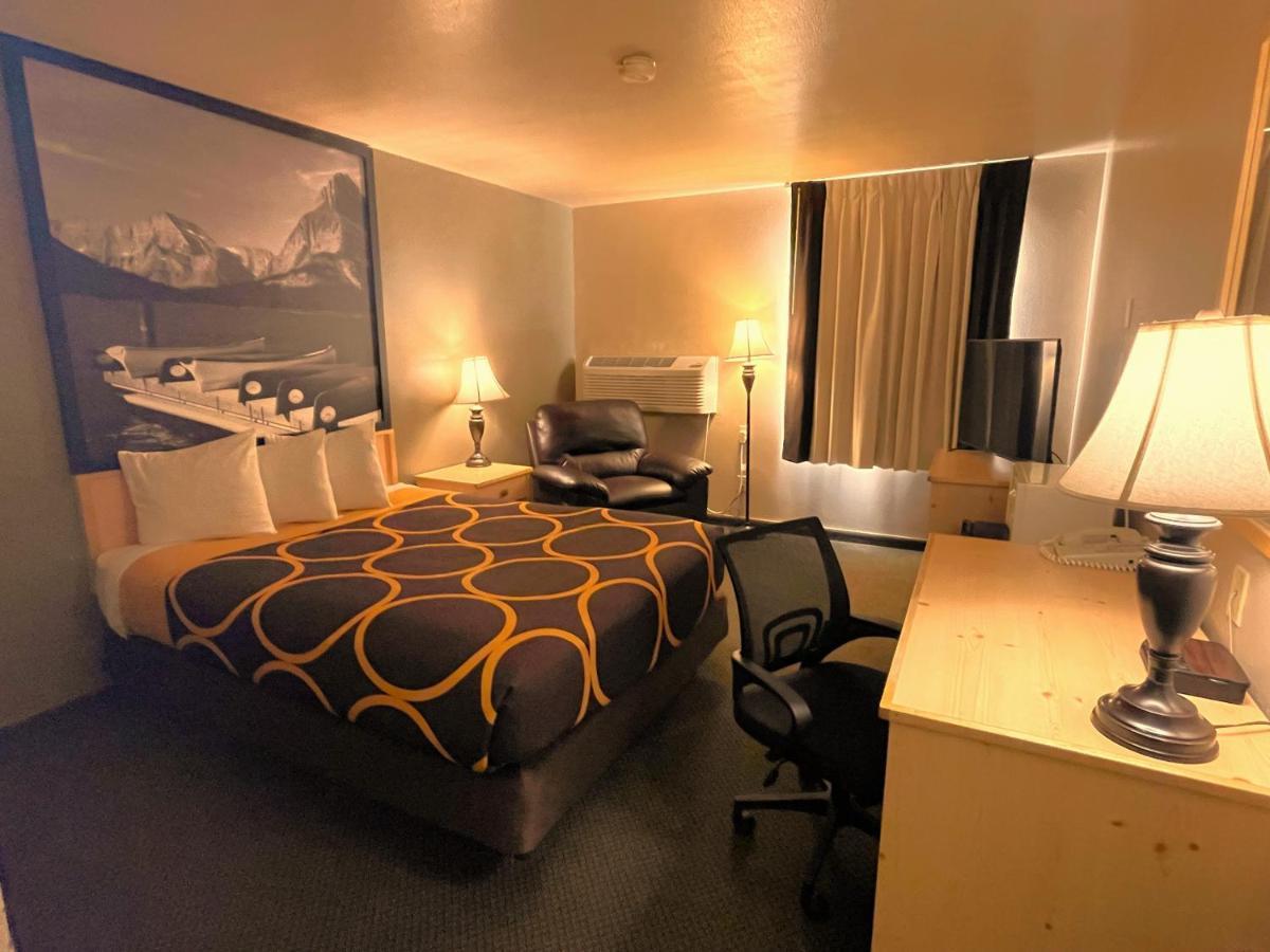 Fairbridge Inn & Suites Moscow - Pullman Exteriör bild