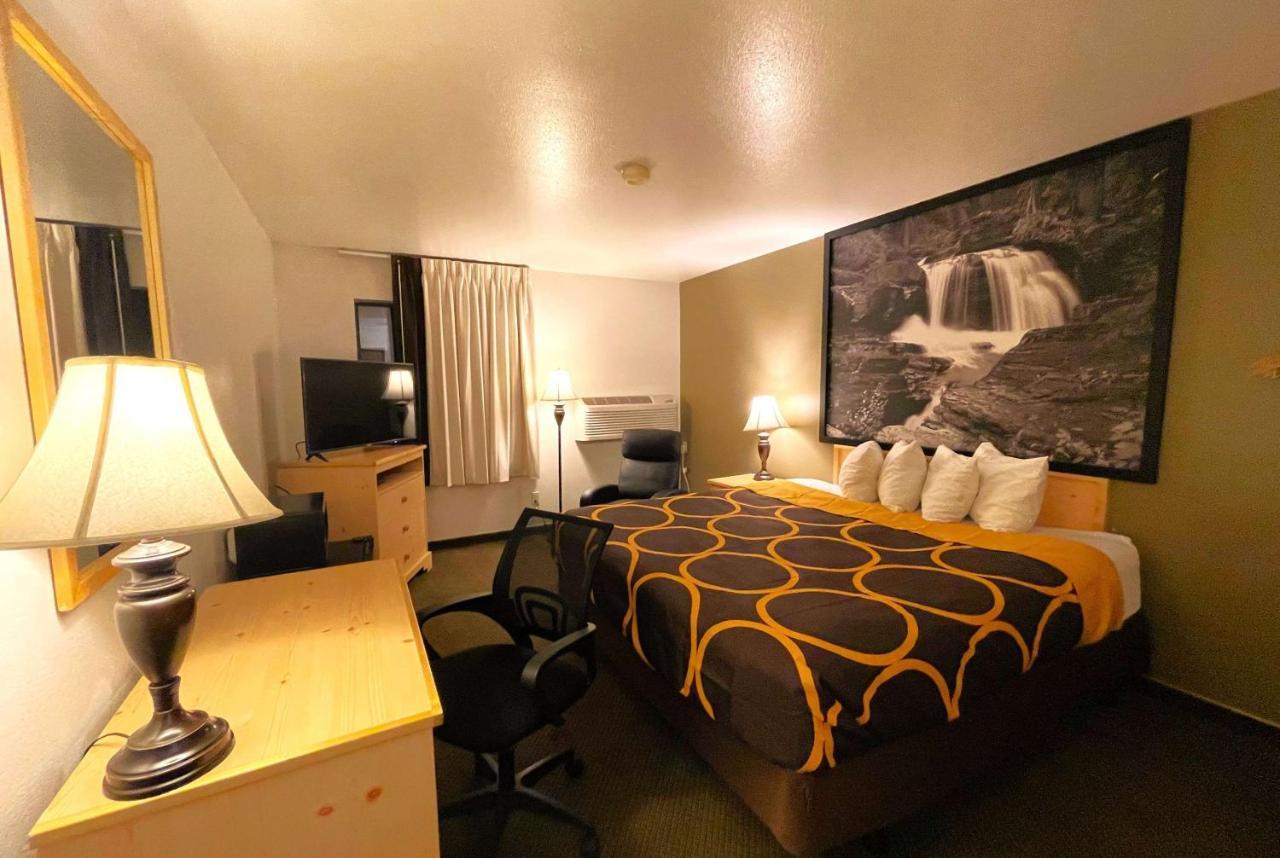 Fairbridge Inn & Suites Moscow - Pullman Exteriör bild