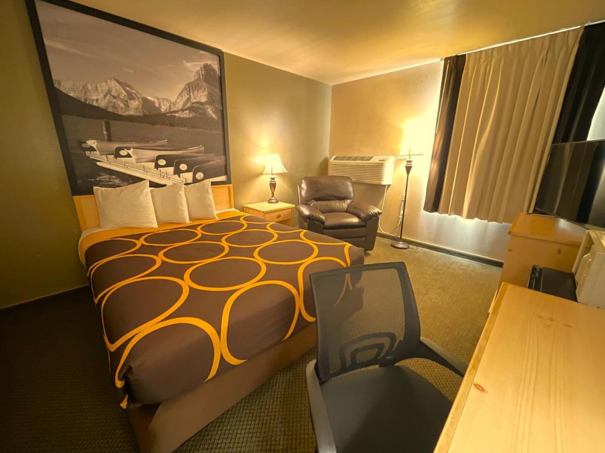 Fairbridge Inn & Suites Moscow - Pullman Exteriör bild